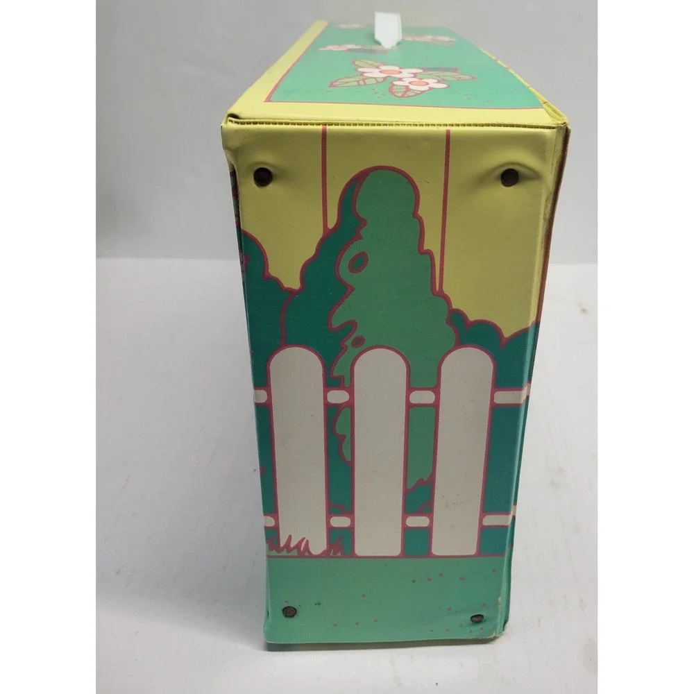 Vintage 1977 Mattel Baby Tender Love Nursery Vinyl Dollhouse Carrying Case Trunk